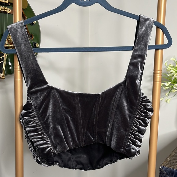 Cropped Corset Tanktop - Picture 4 of 5